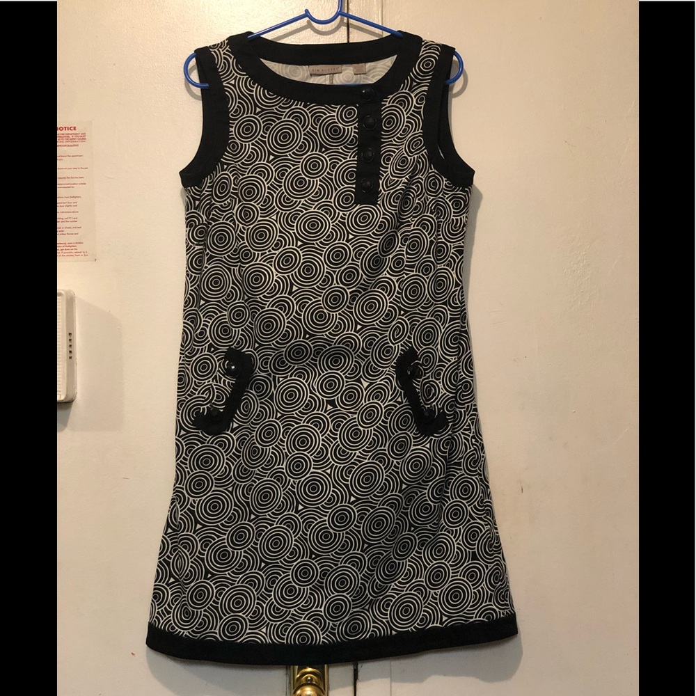 Kim Rogers black and white sleeveless dress